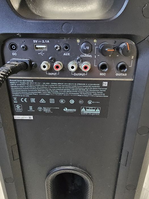 Partybox 300 Jbl dwie kolumny