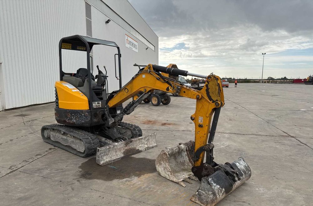 Bobcat E26EM 2017 — міні-екскаватор 2,6 т
