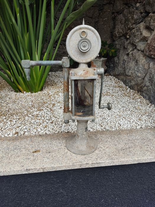 Máquina muito antiga