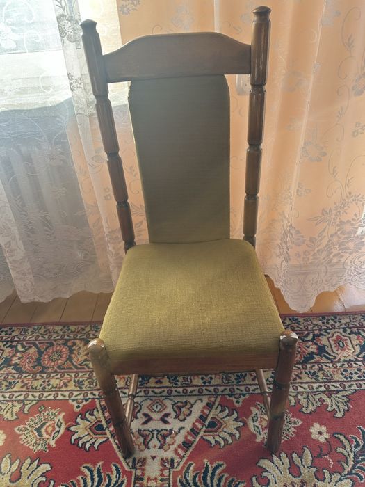 Komplet 6 drewnianych krzesel z PRL