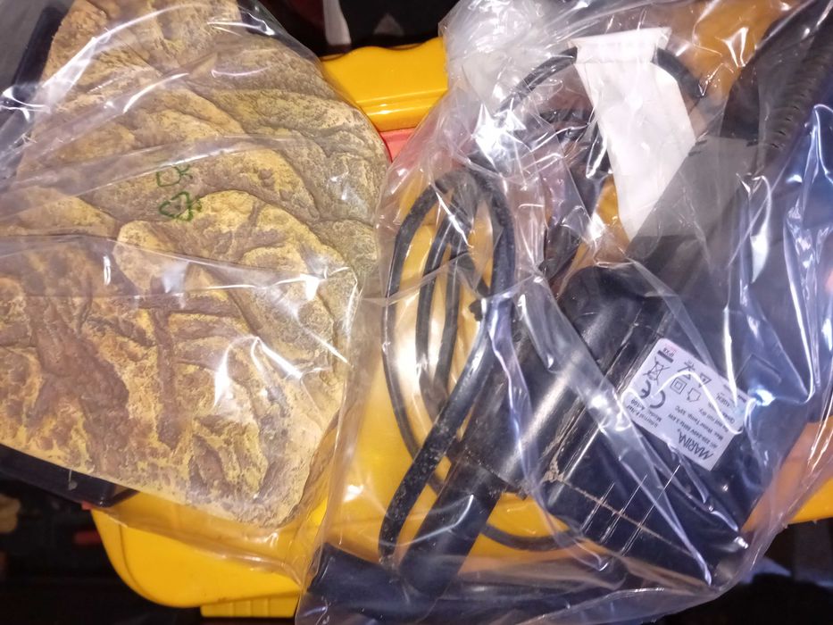 Bomba De Água e Plataforma Para Aquário