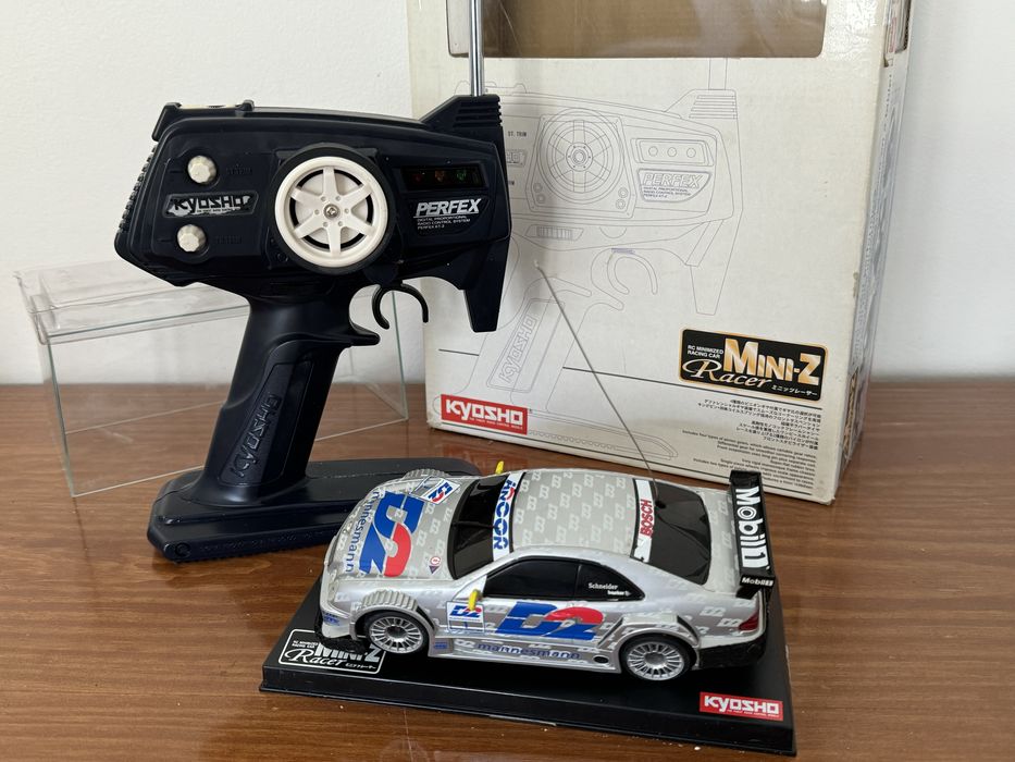 Mini-Z completo Kiosho D2 AMG Mercedes CLK e Punho