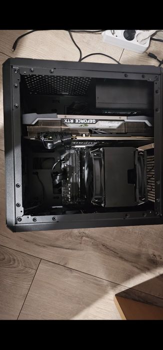 komputer ryzen 7 32 GB RAM M.2 SSD Wifi Bluetooth