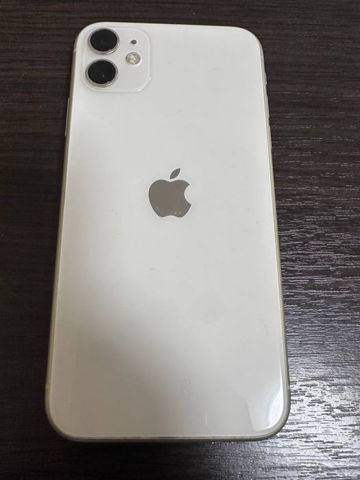 Продам Iphone 11 64g