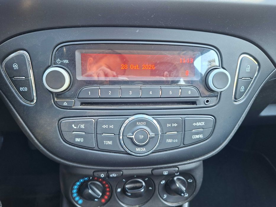 Carro Opel Corsa-E
