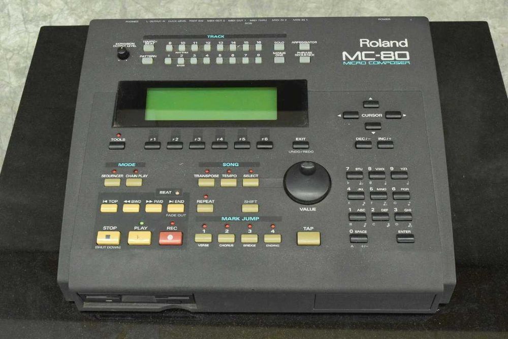 Roland MC-80 секвенсор