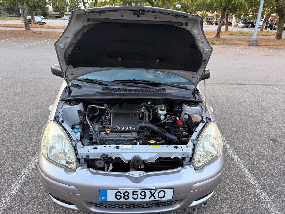 Toyota Yaris 1.0 VVT-i 2004 | 163.868 km | AC | 5 Portas