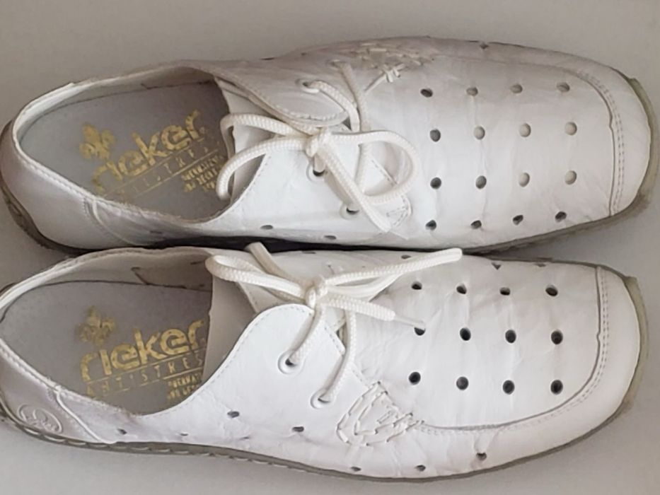 Продам макасины женские Rieker