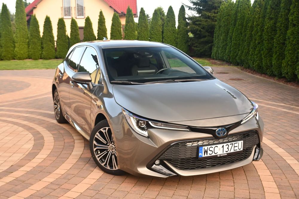 Toyota Corolla 1Właściciel!NiskiPrzebieg!ŁadnyKolor!Felgi18cali!PoSerwisie!