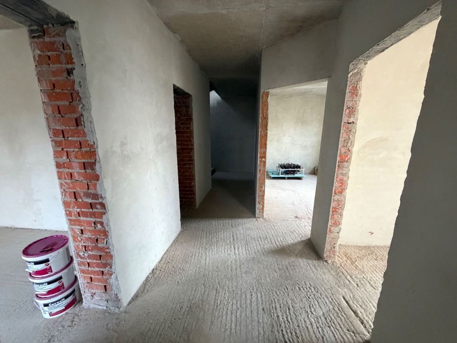 Продаж котеджу (дуплекс) 244 м2  вул. Каховська 2 пов. та мансарда