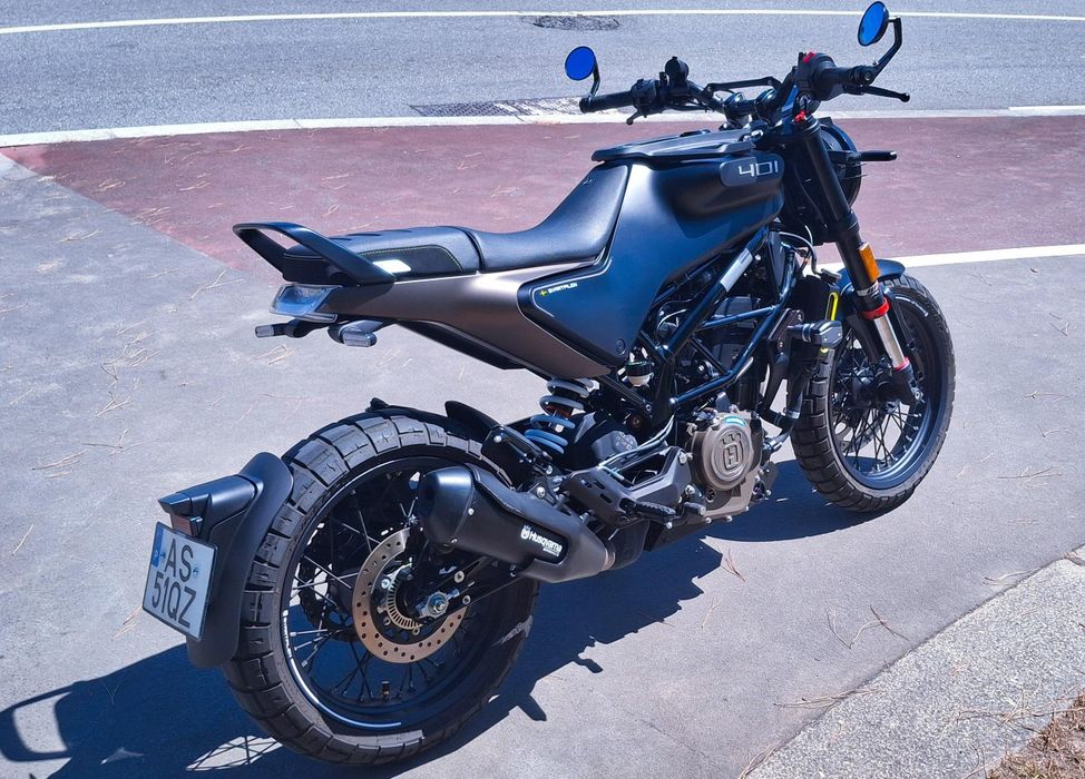 Husqvarna Svartpilen 401