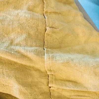 Spódnica i kaftan zielone z ornamentami