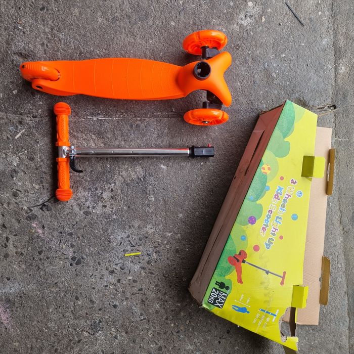 Hulajnoga nowa kola swiecace