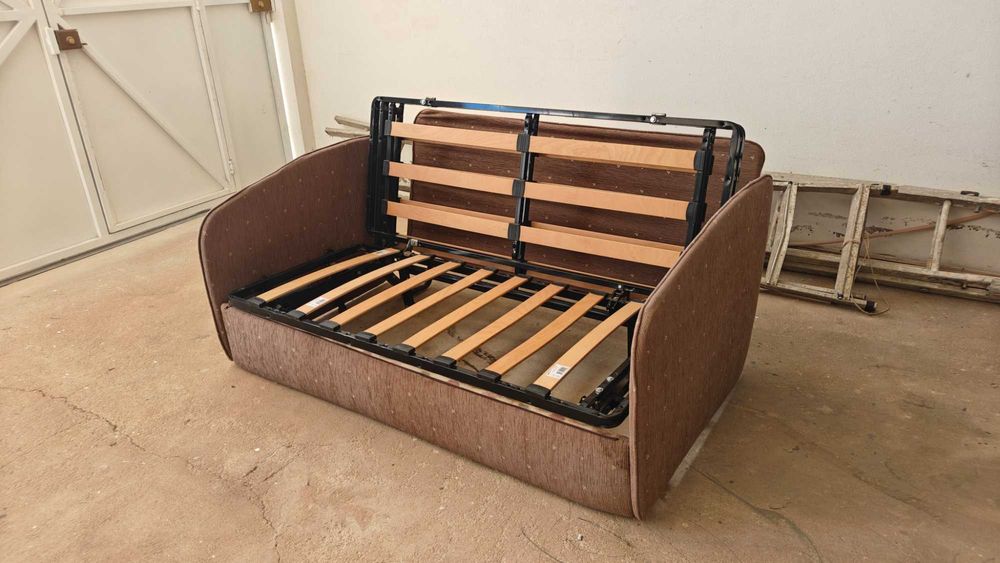 Sofá cama em muito boas condições