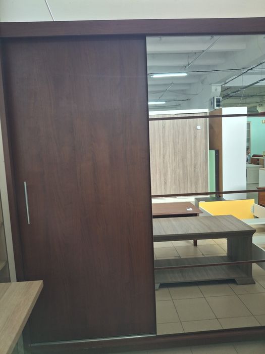 Шафа-купе Нова стильна