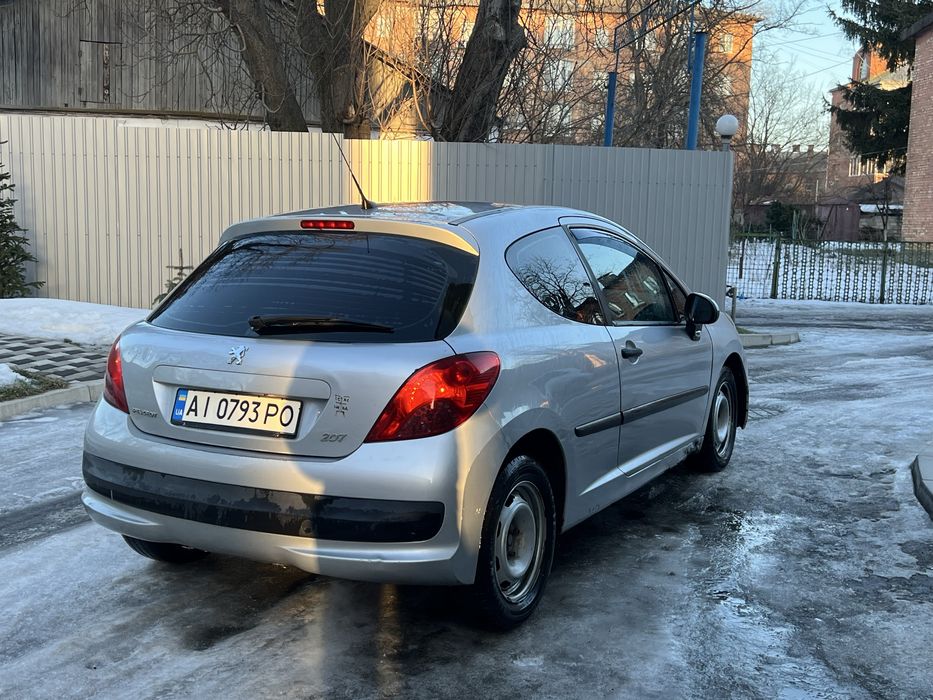 Продам Пежо 207 1.4 Бензин 2007 року
