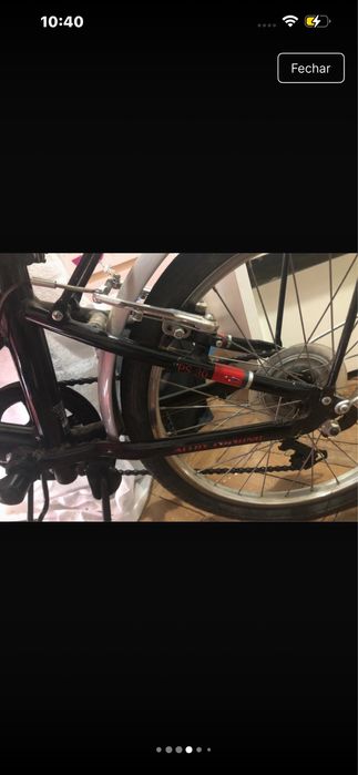 Bicicleta dubravel preta e vermelha