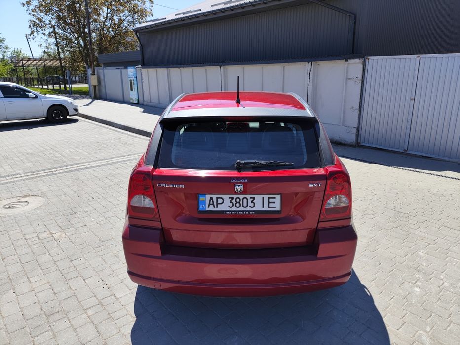 Dodge Caliber 2006, надійне і гарне авто