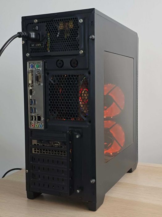 Komputer gamingowy (AMD Ryzen 7 2700X, GTX 1660 Super, RAM 16GB, SSD)