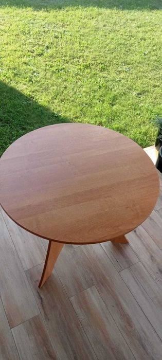 Stolik okrągły dekor olcha wys.75 cm, średnica 90 cm