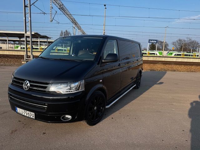 Volkswagen Transporter  VW T5, czarny, pneumatyczne zawieszenie VB, skóra, szyberdach
