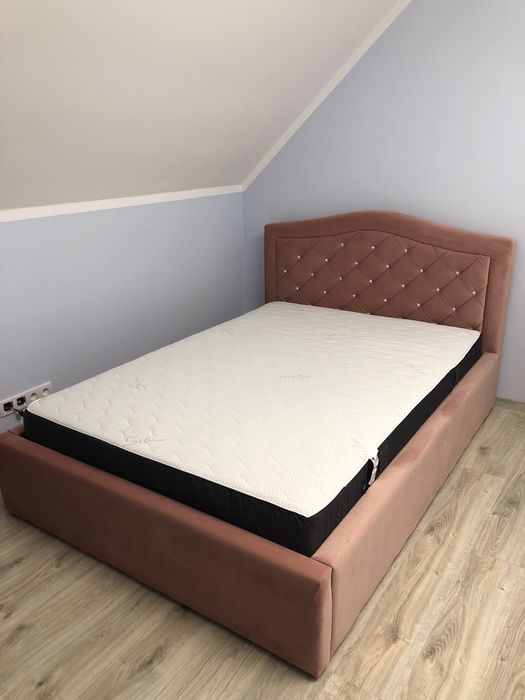 Materac sensit H2 140x200 grubość 23cm stan bdb pianka