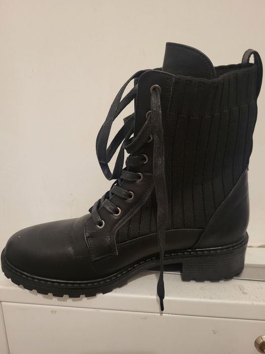 Buty  damskie rozmiar 40