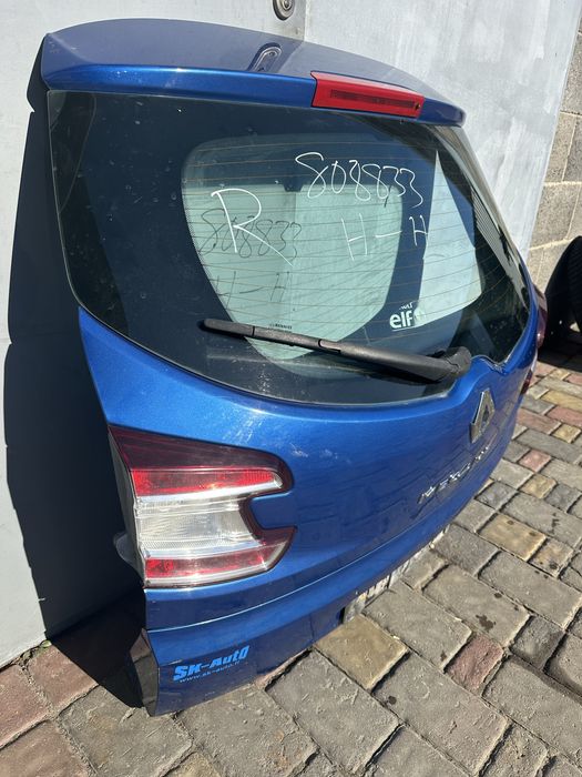Крышка багажника ляда Renaut Megane 3