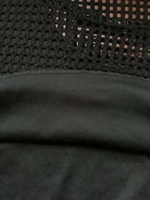 Топ чорний сіточкою
