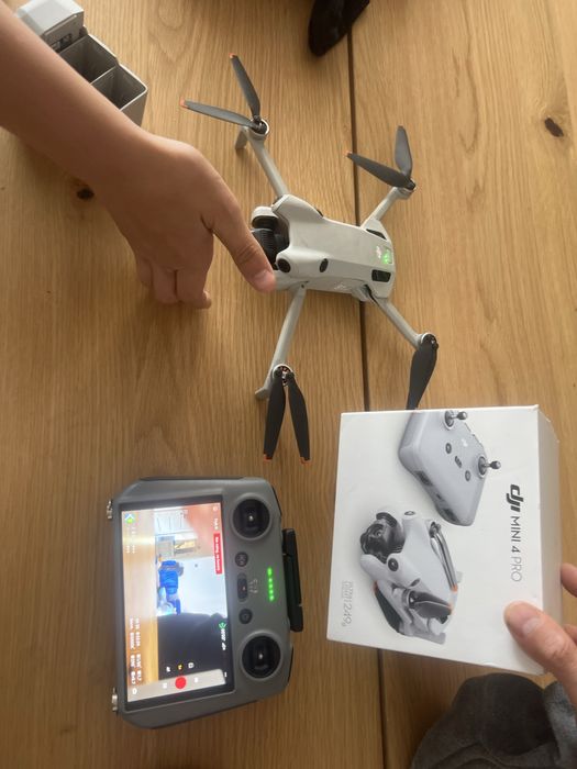 Dji mini 4 pro  2 bateie hab