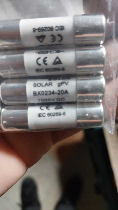 Запобіжник постійного струму 20 амп.