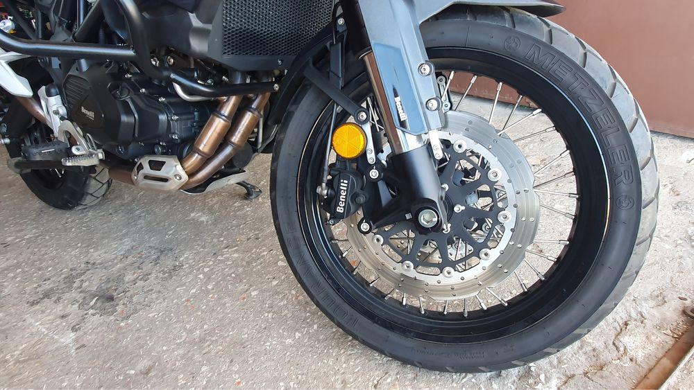 Benelli TRK 502X