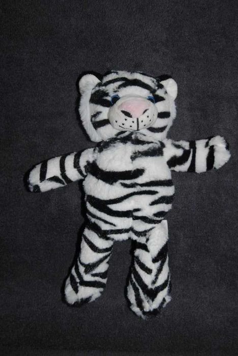 peluche Doudou Tigre branco da ferrero  25 cms raro