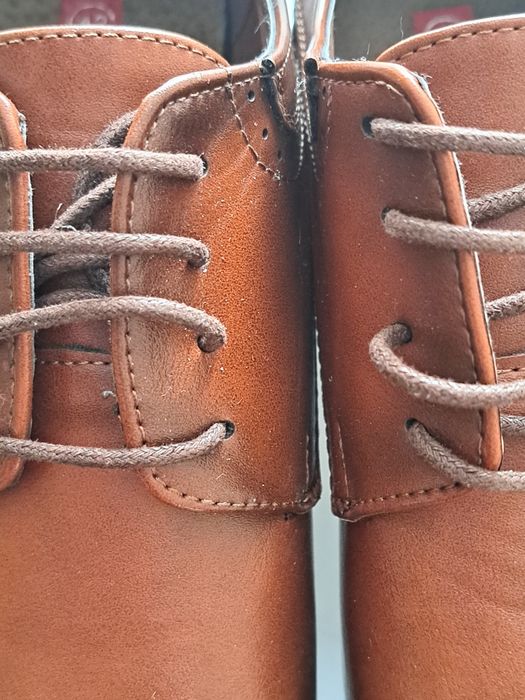 Sprzedam buty skórzane Badoxx prawie nieużywane