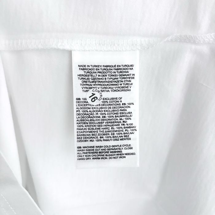 Koszulka t-shirt the north face tnf logo tee biała white pocket never stop exploring gorpcore góry