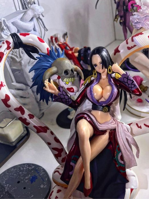 Нова велика фігурка Empress Boa Hancock on a Snake One Piece