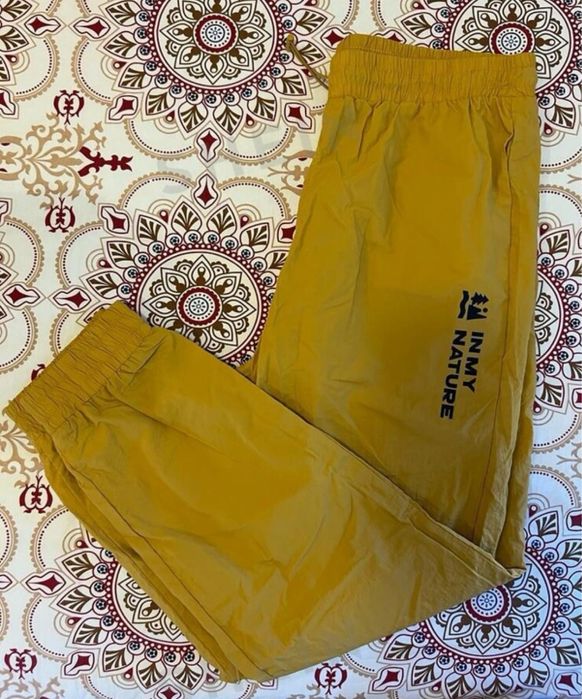 Spodnie S żółte nowe