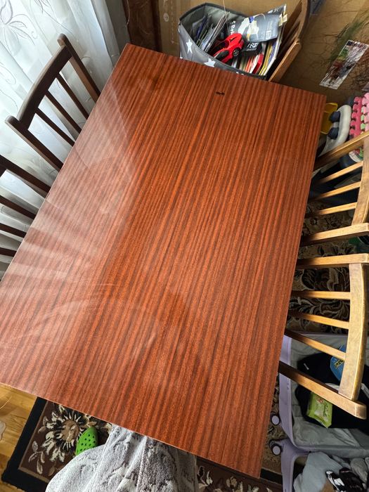 Продам стіл розкладний зі стільчиками