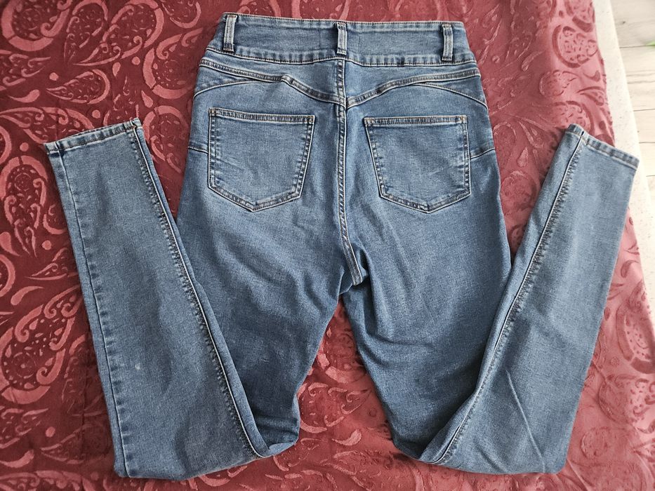 Spodnie damskie jeansowe New Look