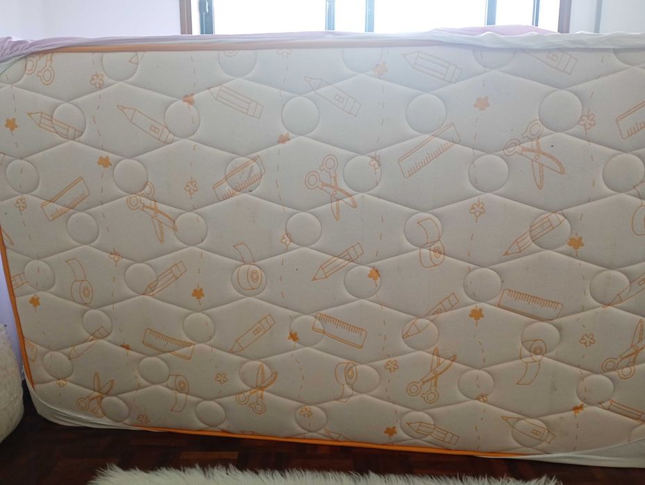 Vendo cama solteiro
