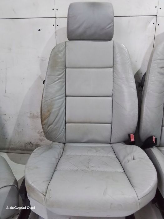 N404 Komplet Foteli  BMW E36 Cabrio