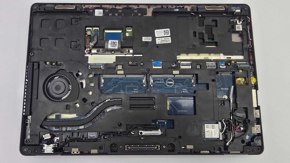 BAZA Dell Latitude E5570 | Intel i5 6-GEN | DDR4 | 15,6" | W10P | #1