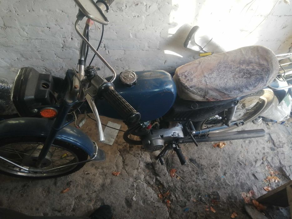 Мопед карпати на ходу