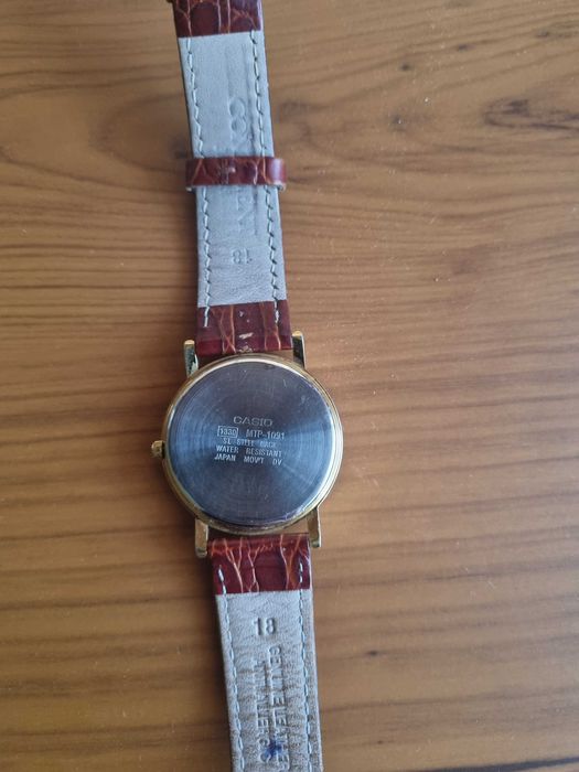 Годинник кварцевий Casio