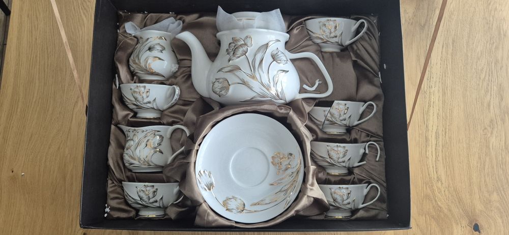 Veroni Italy collection, pozłacany serwis kawowy, nowy