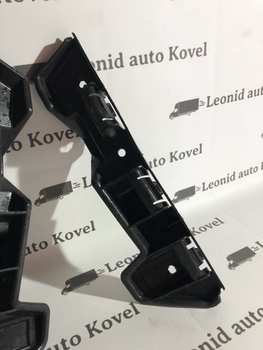 Кріплення, кронштейн бамперу на крило Renault Master 3, Opel Movano