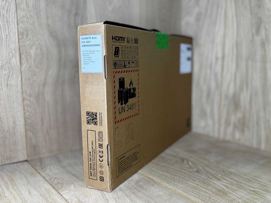 GIGABYTE Aero X16 2WH (2WHA3USC64AH) Ноутбук