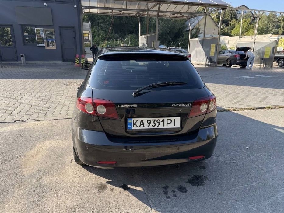 Автомобіль Chevrolet Lacetti