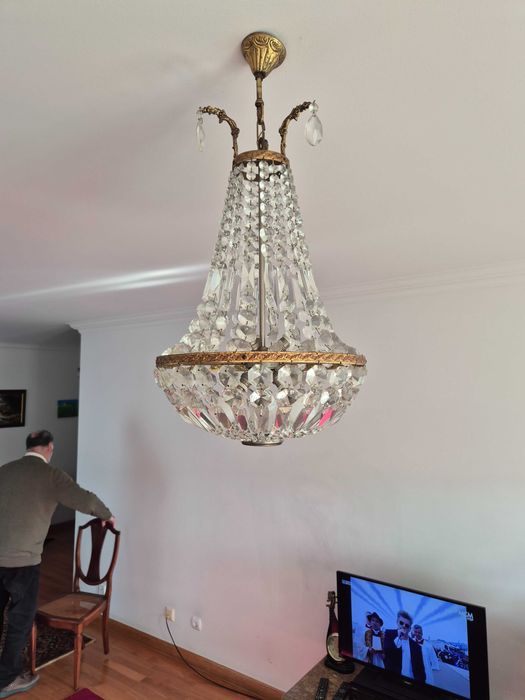 Candeeiro Lanterna de Cristal Vintage – Estilo Balão Alongado (72cm)