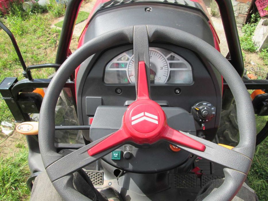 Trator de 60 cv Yanmar 359 A